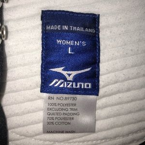 Women’s Mizuno Softball Pants.